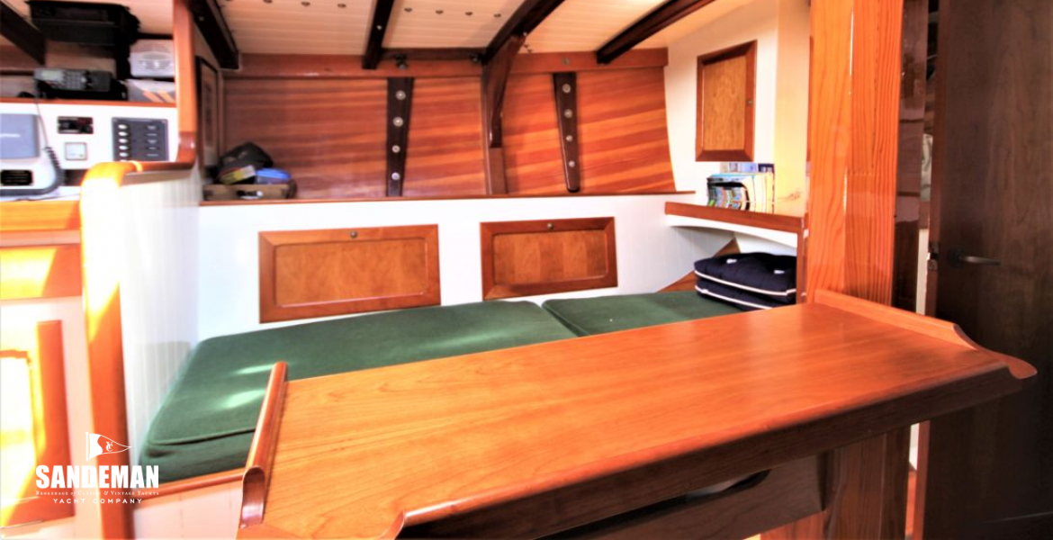 Saloon view to port