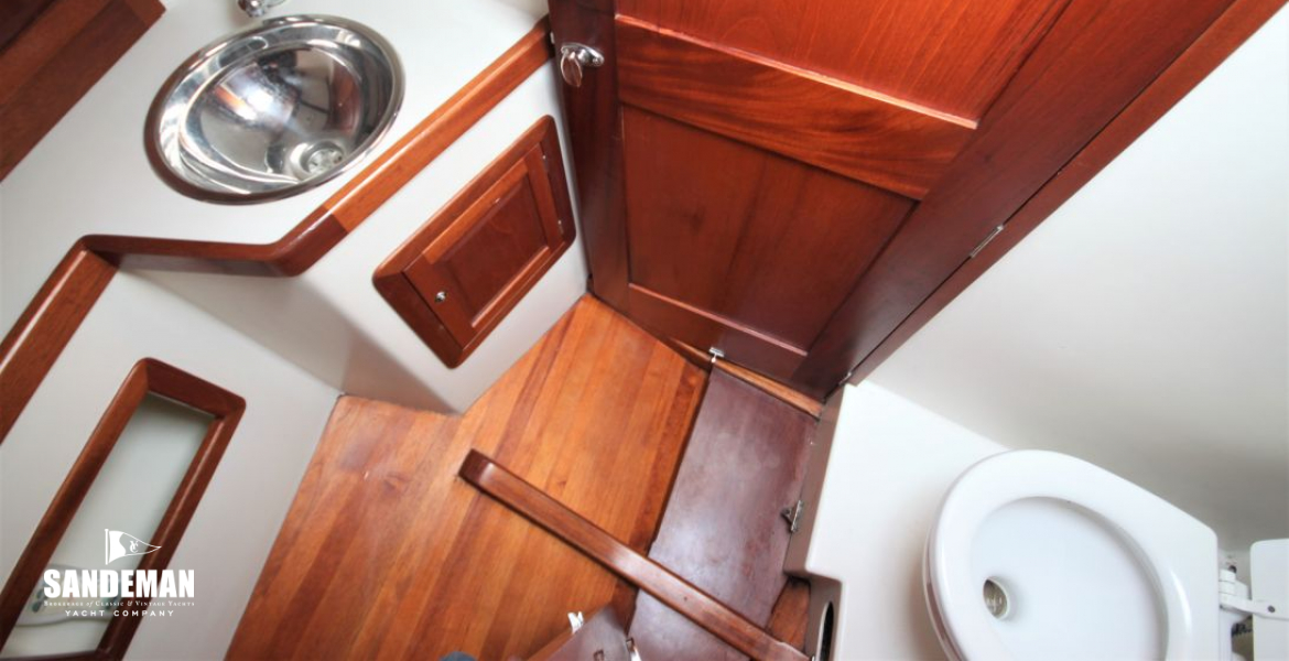 WC Compartment view aft