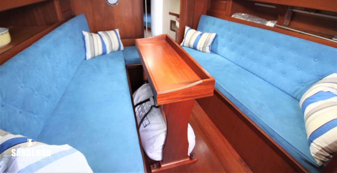 Saloon view fwd