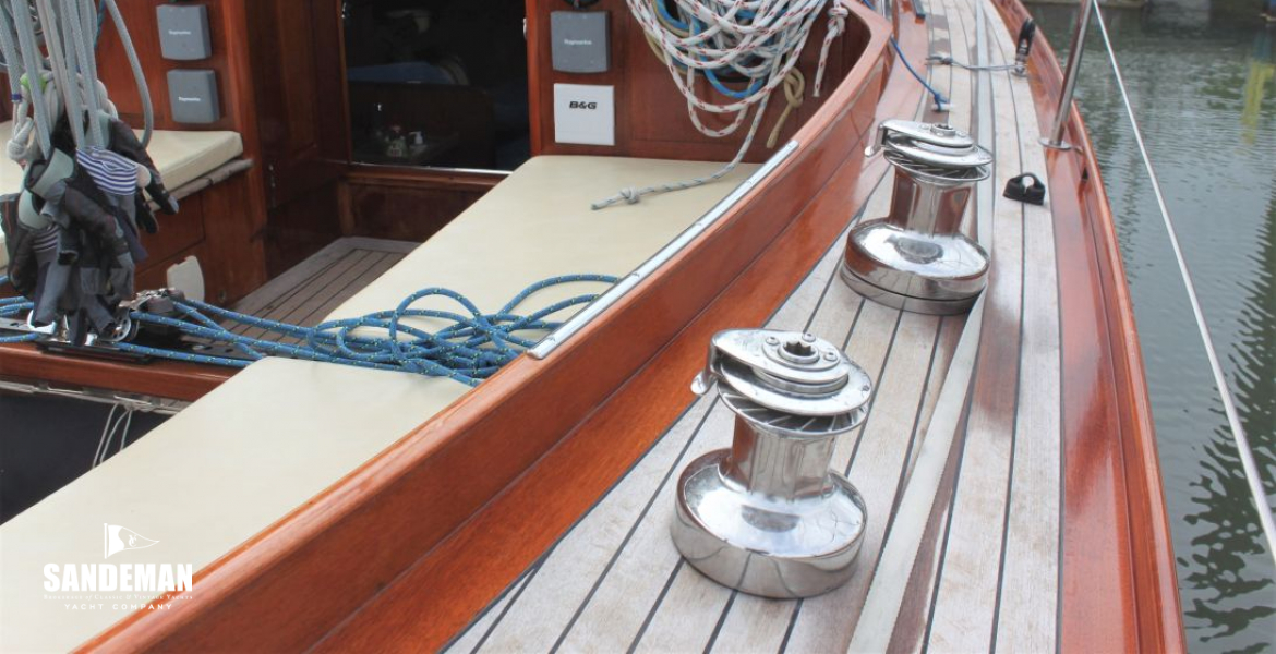 Stbd side deck view fwd