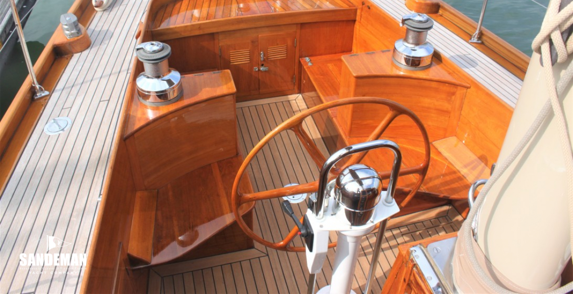 Cockpit view aft