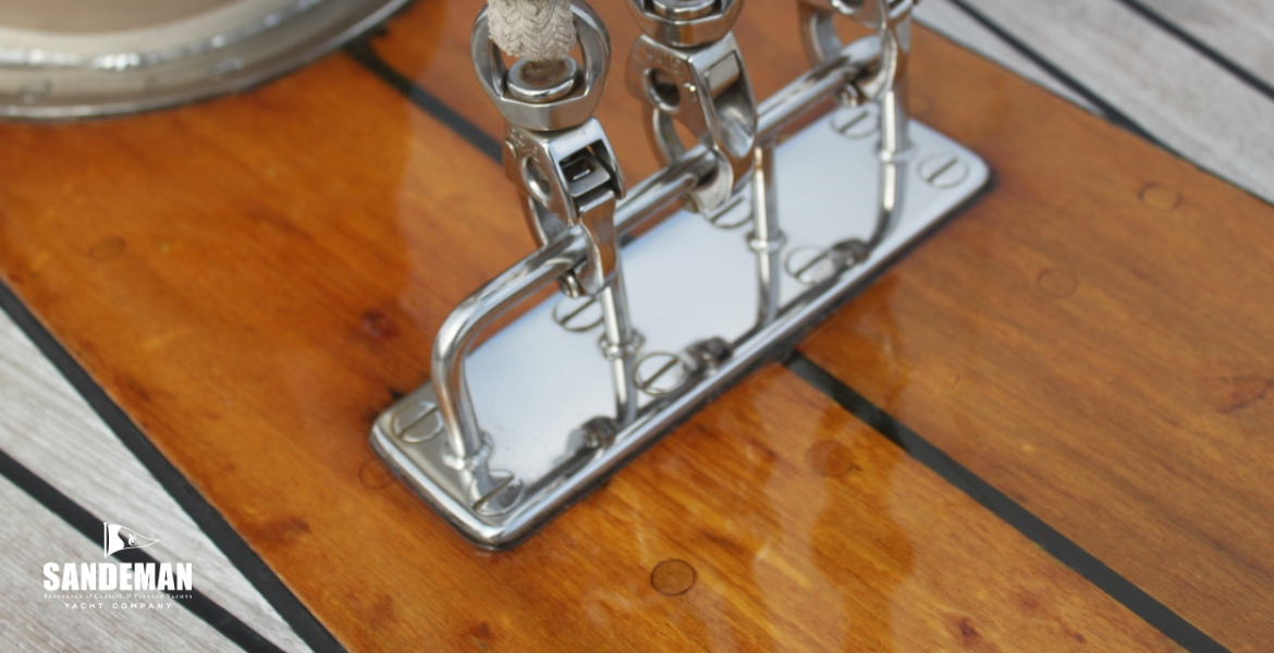 Mast base details