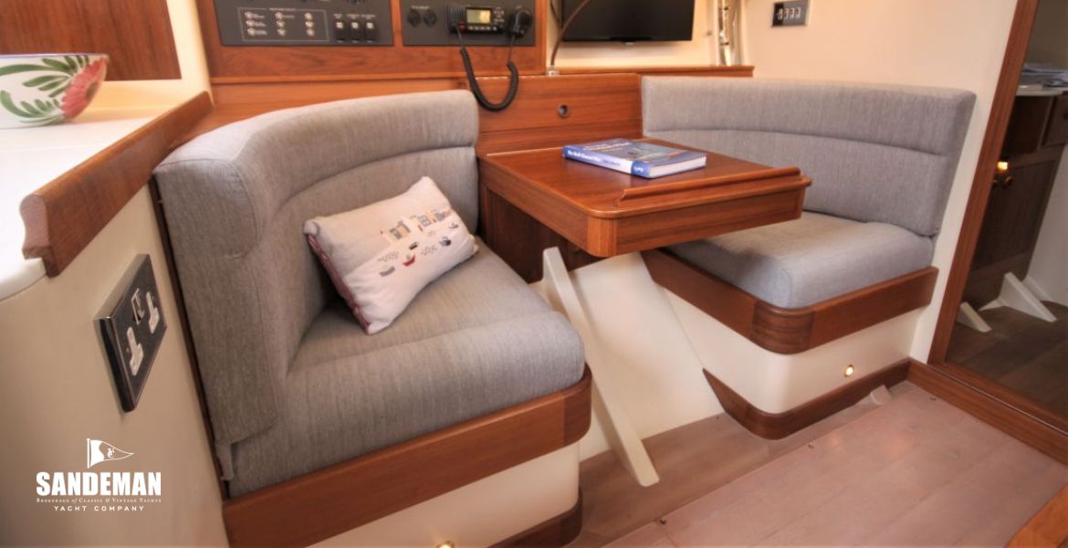 Port seating and desk/chart table