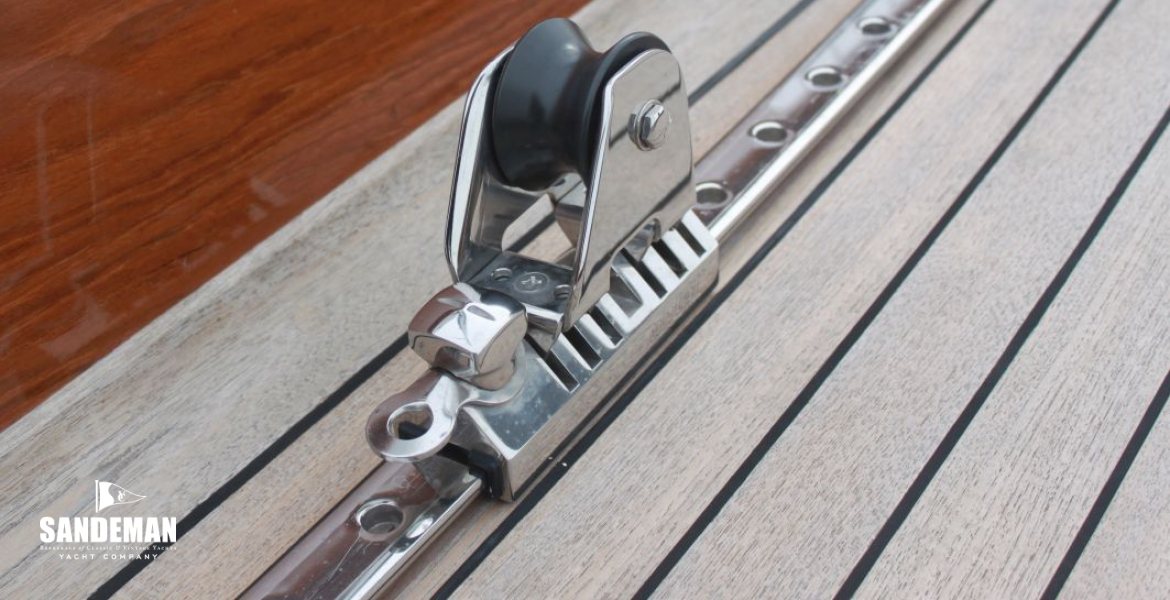 Staysail track