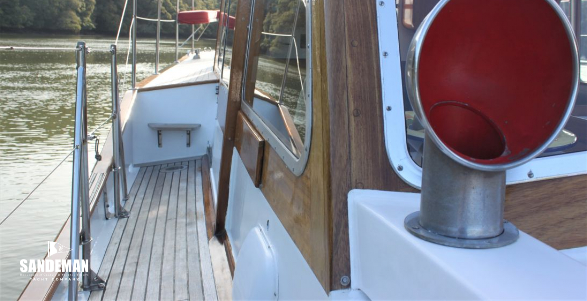 Starboard side deck view aft