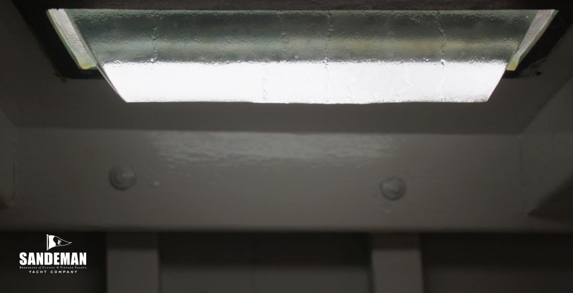 Deck prism
