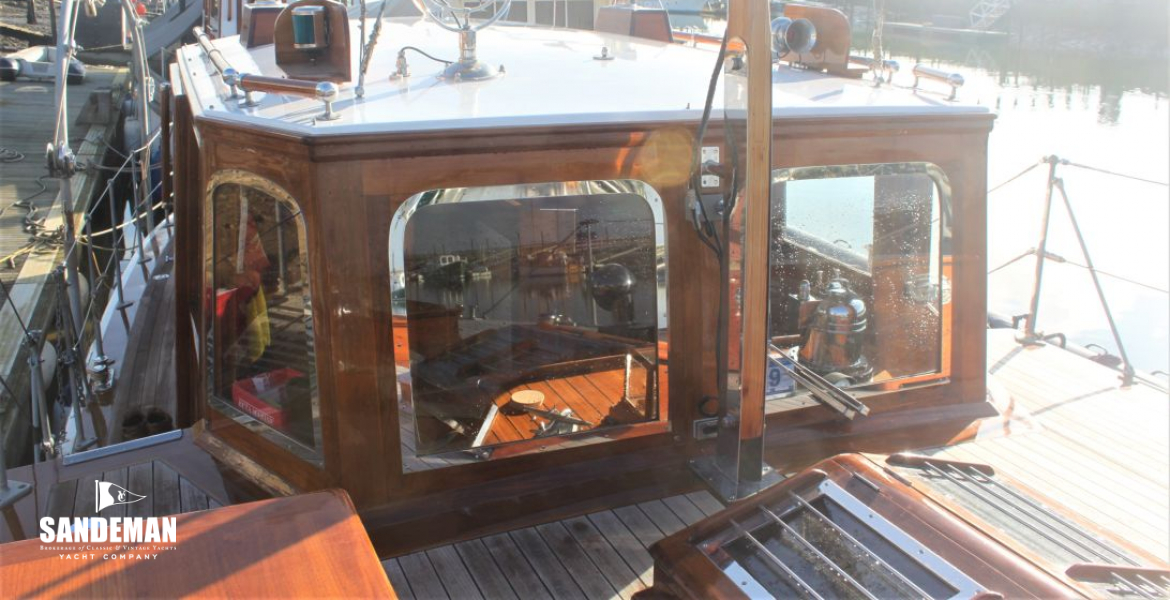 Wheelhouse view aft to port