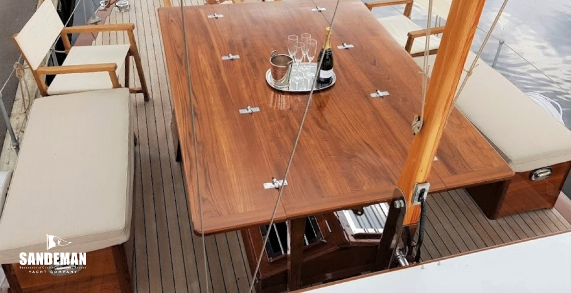 Forward deck table