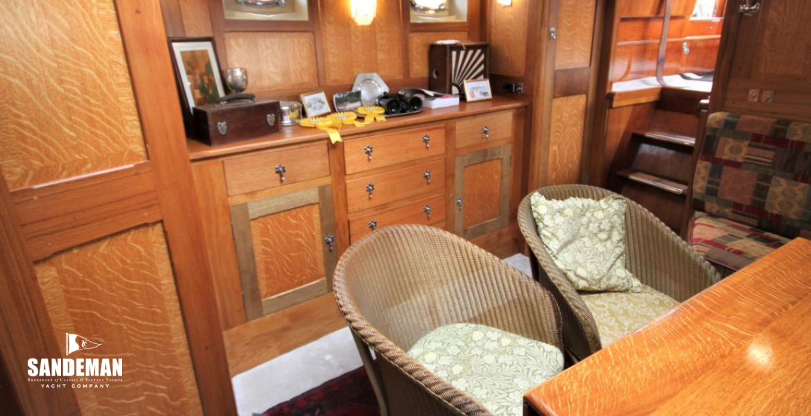 Saloon view aft to stbd