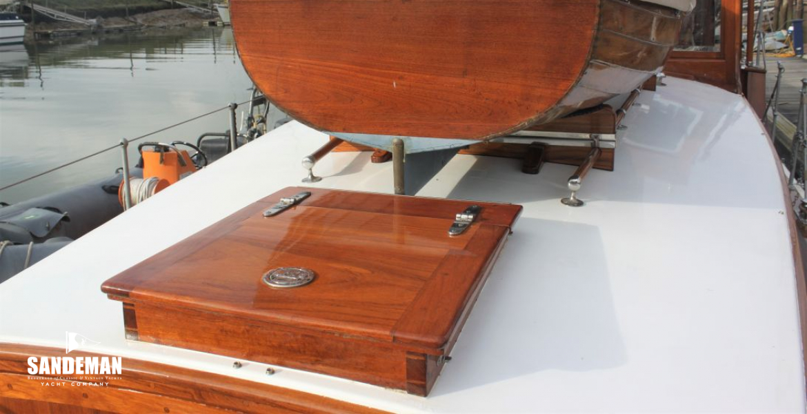 Aft trunk cabin view fwd