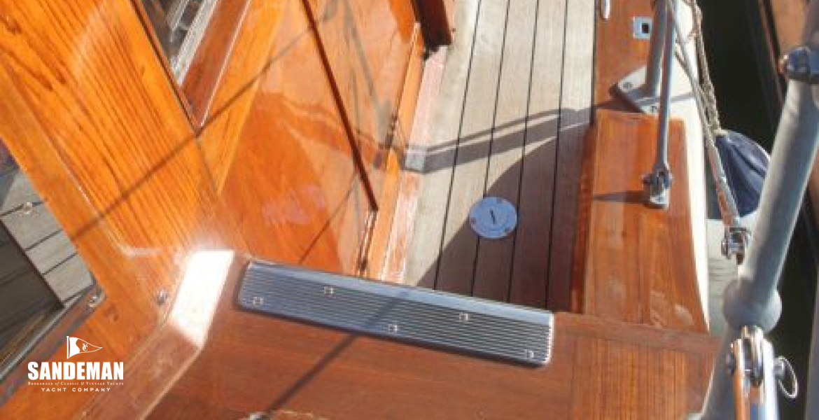 Wheelhouse view aft to stbd