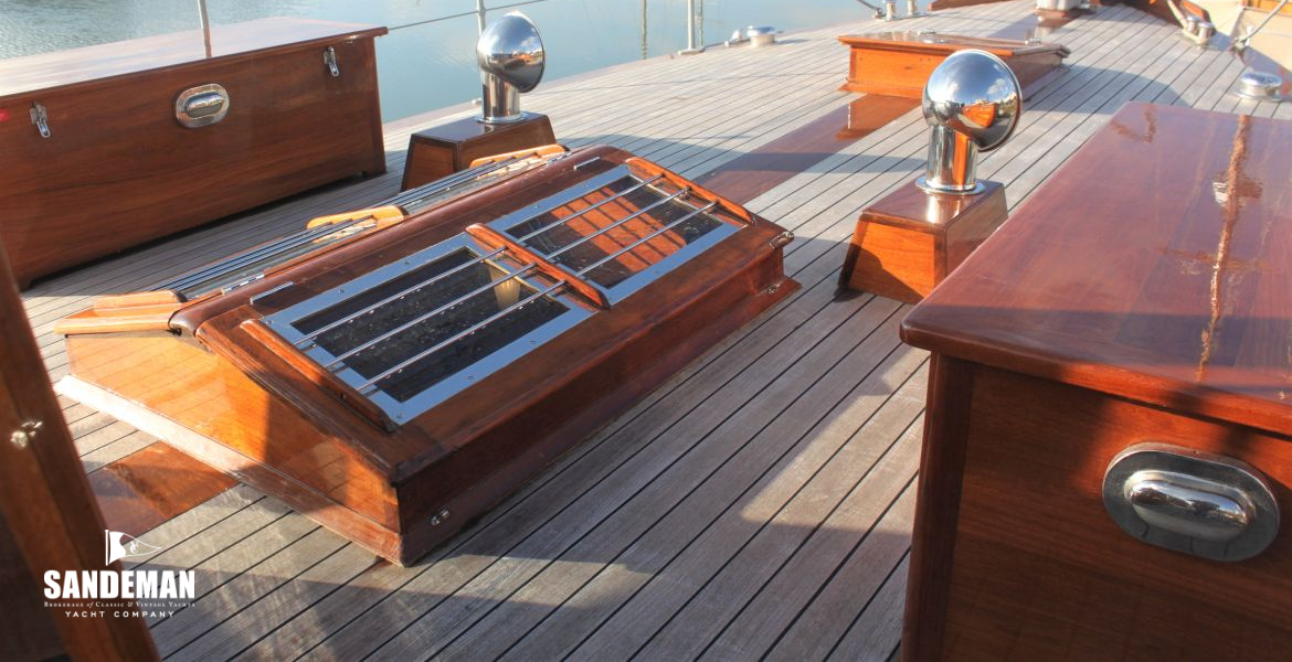 Fwd deck view fwd to port