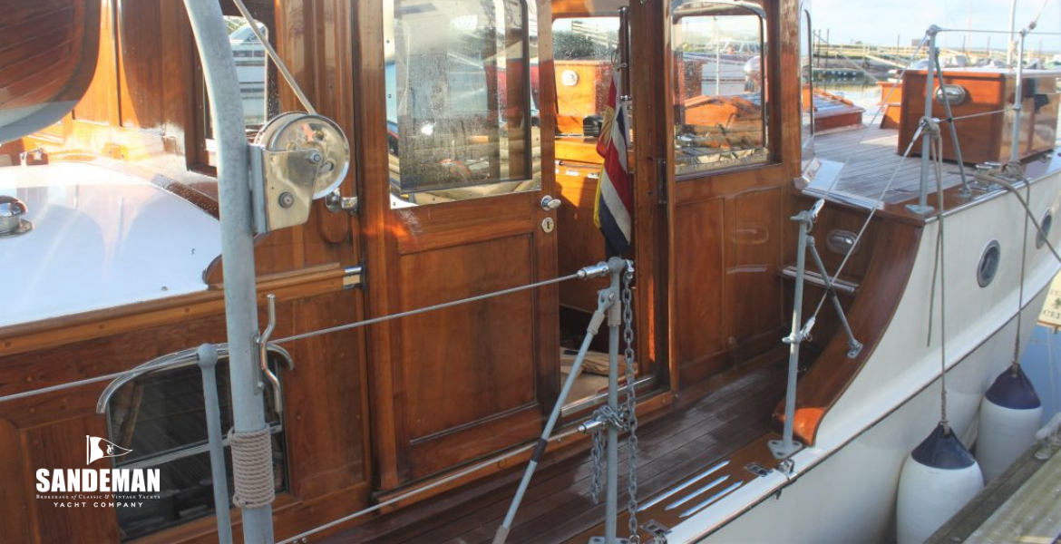 Wheelhouse stbd entrance