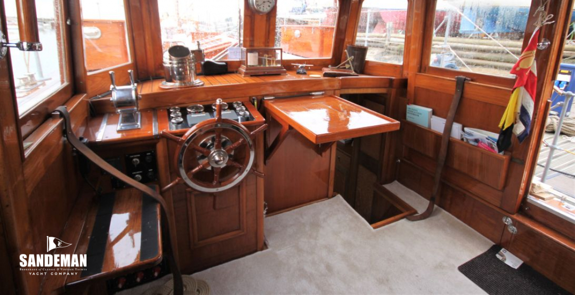 Wheelhouse view fwd