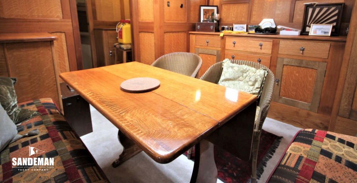 Saloon view fwd to stbd