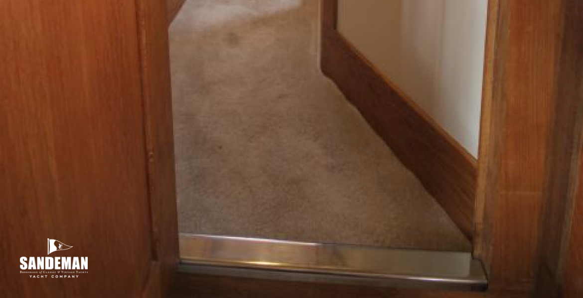 View from master cabin to passage fwd