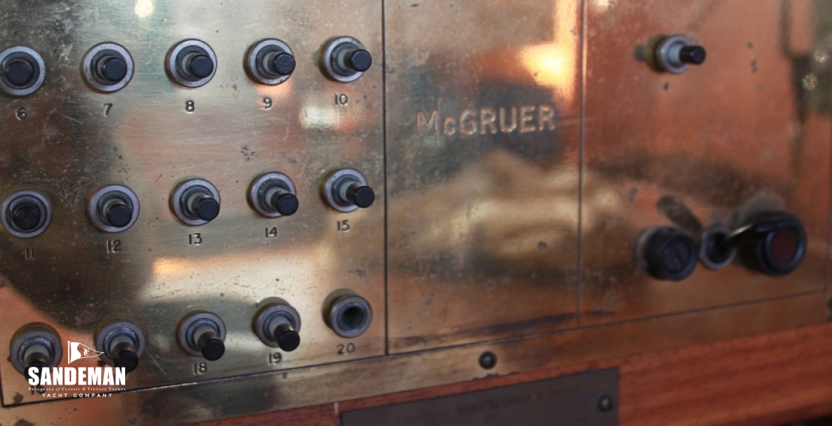 Ship's el panel