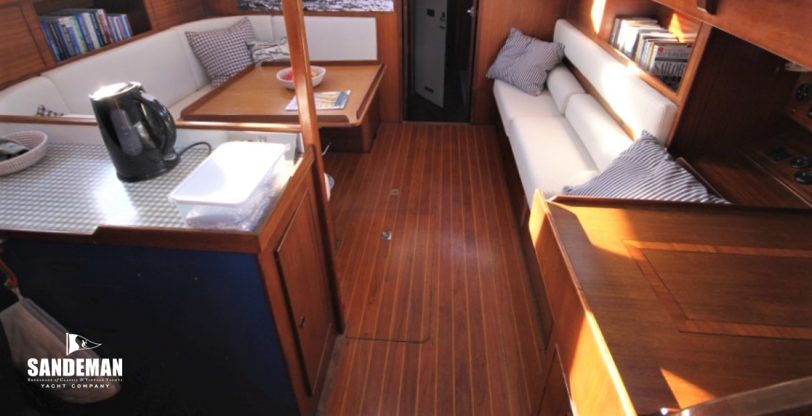 View fwd into saloon