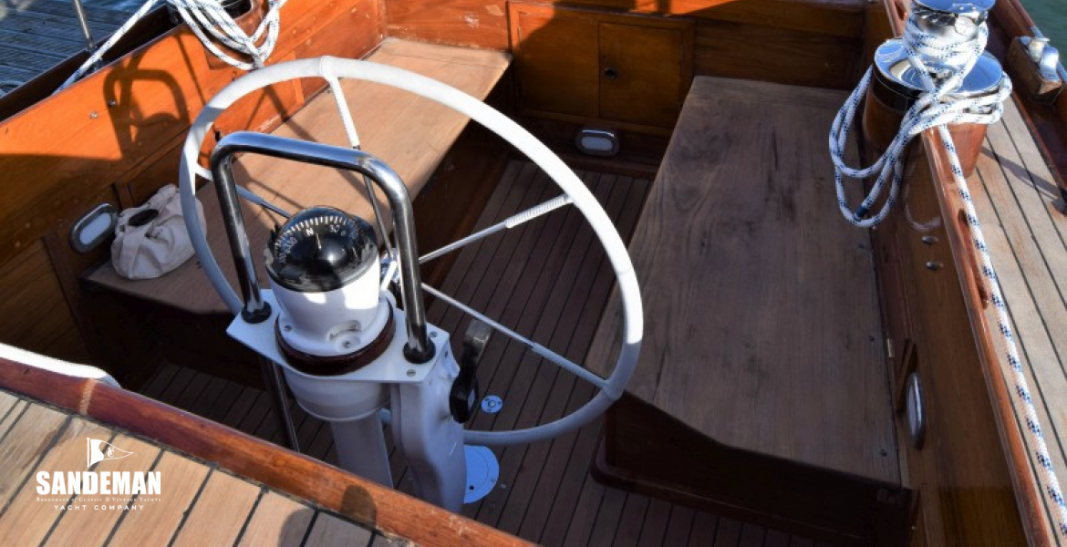 Cockpit view aft