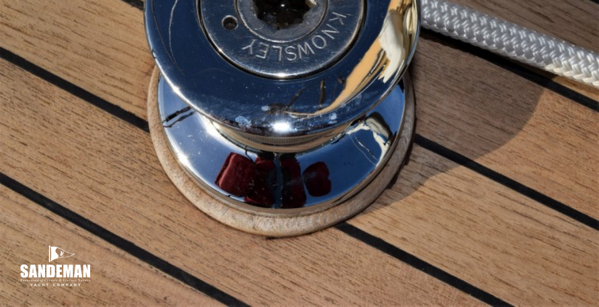 Mainsheet winch