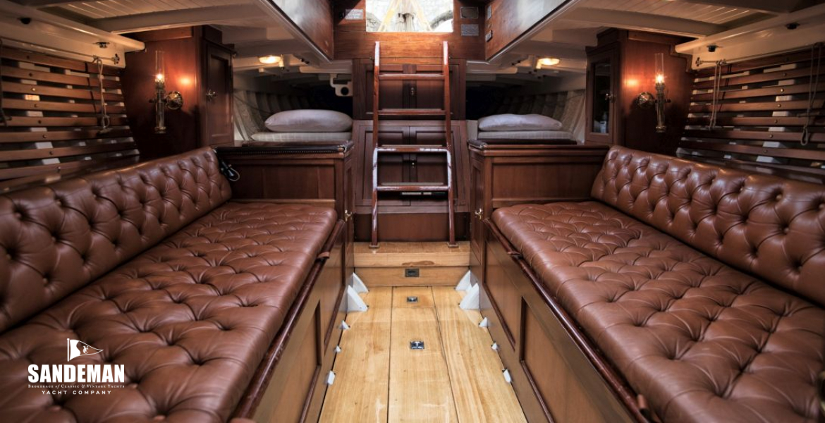 Saloon view aft