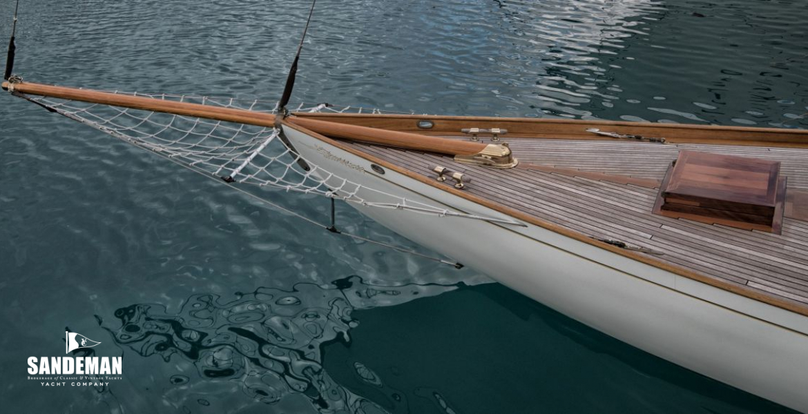 Foredeck overview [Patricia Lascabannes]
