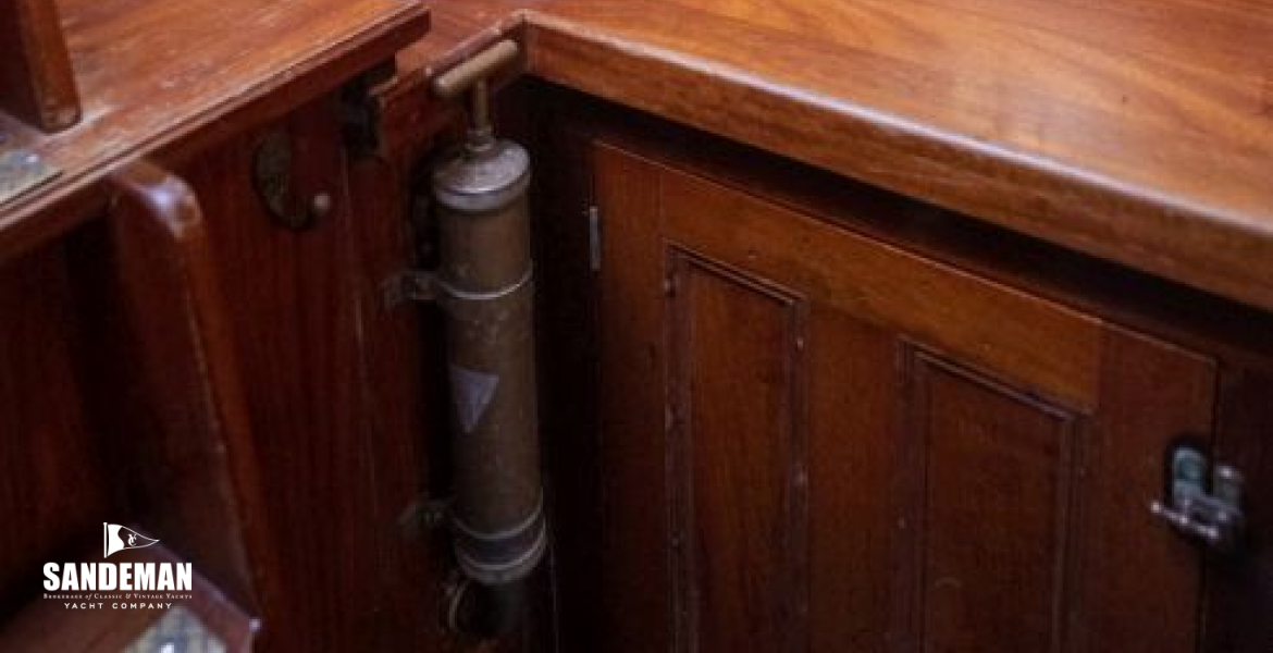Galley aft to port