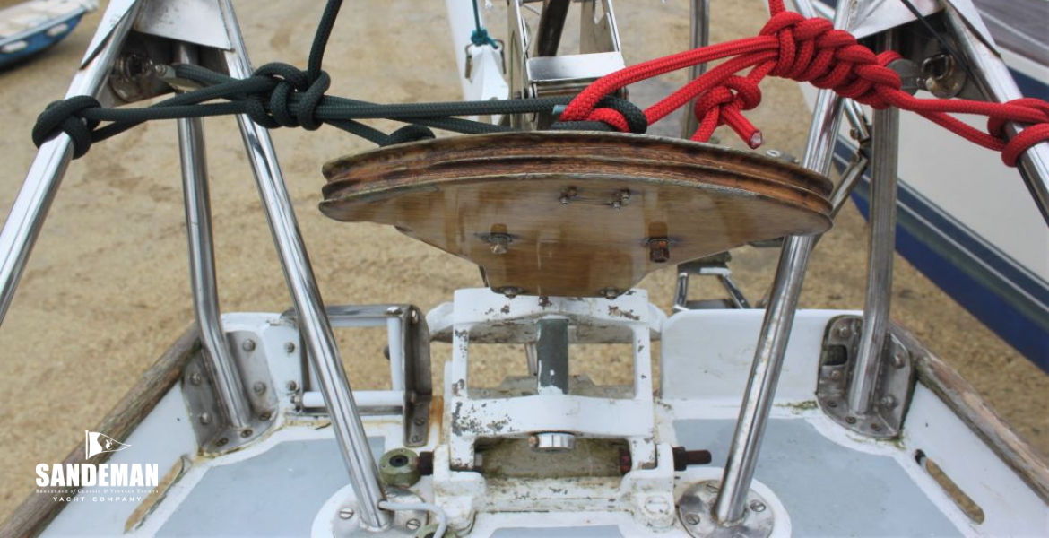 Taffrail details