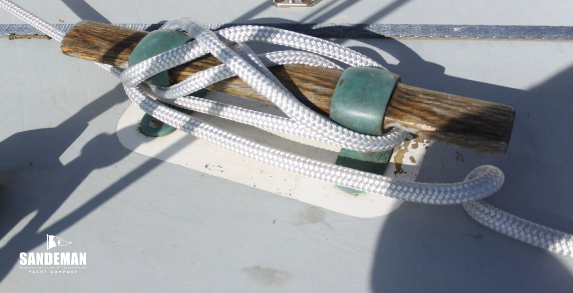 Mooring cleat