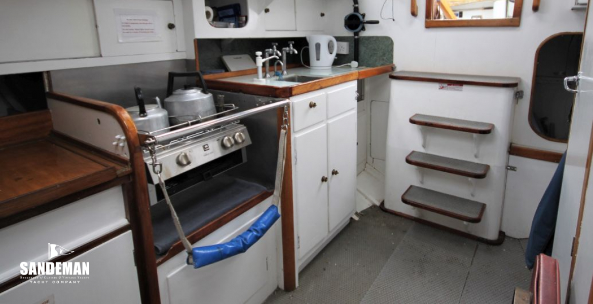 Working area view aft to companionway
