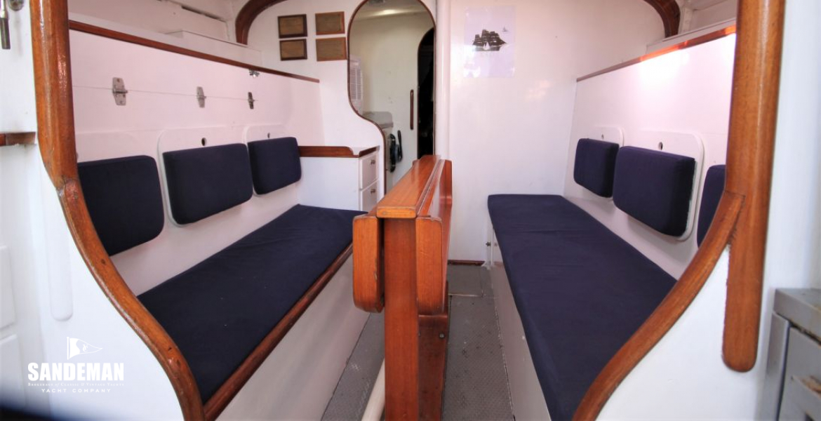 Saloon view fwd