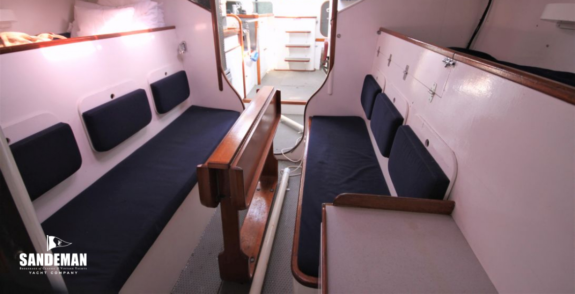 Saloon view aft