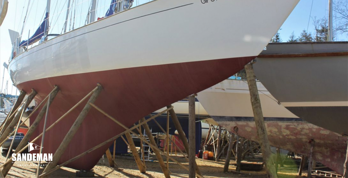 Hauled out stbd bow