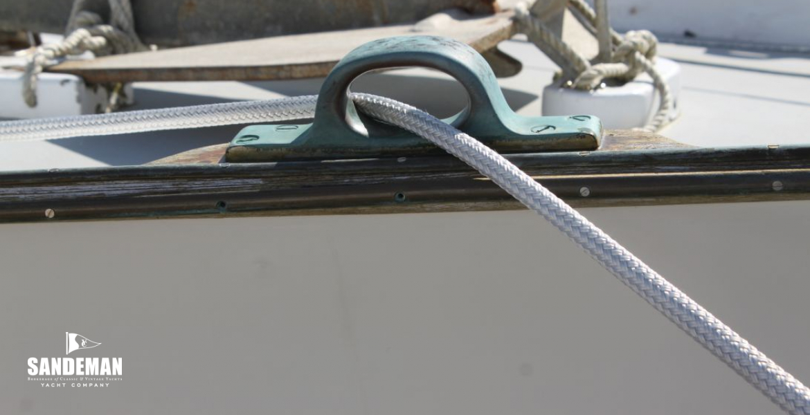 Mooring fairlead