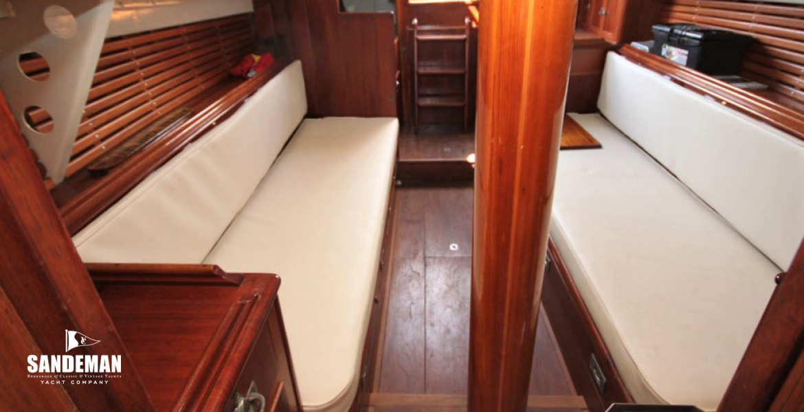 Saloon view aft