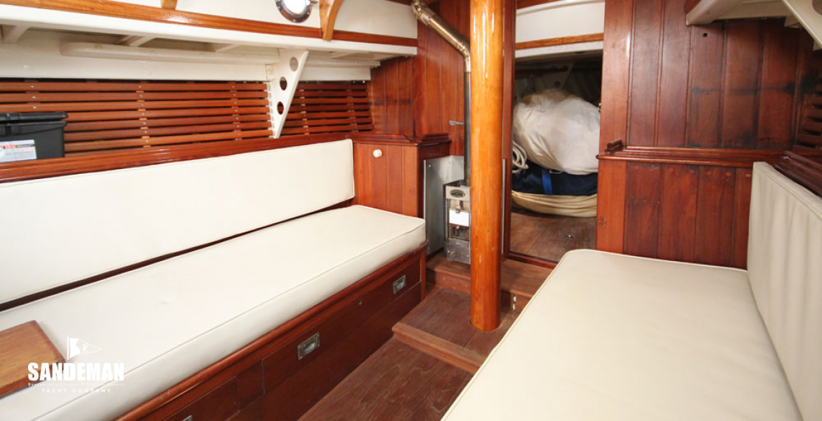 Saloon port view fwd