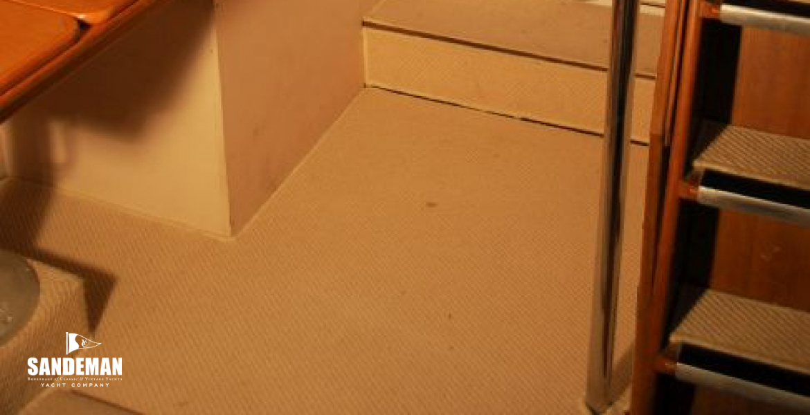 Aft/ crew cabin