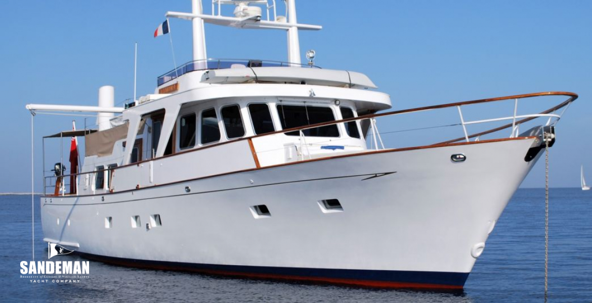 At anchor stbd bow