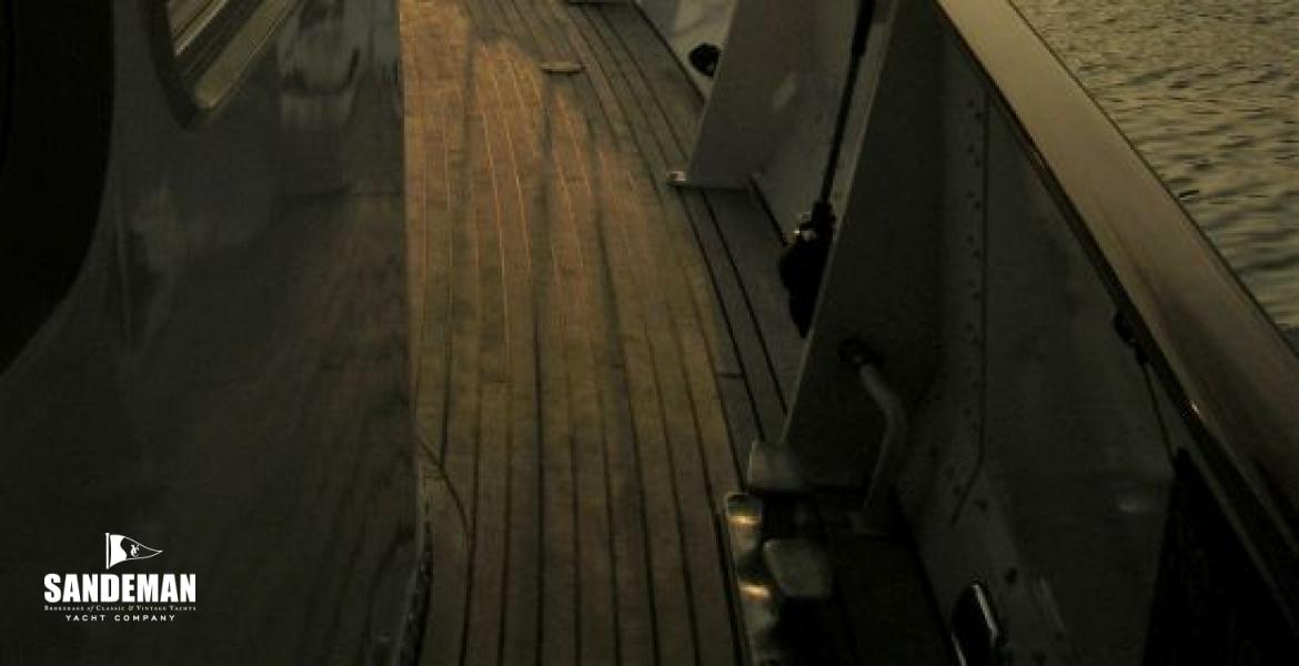 Starboard side deck view fwd