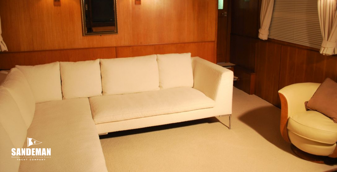 Saloon view fwd