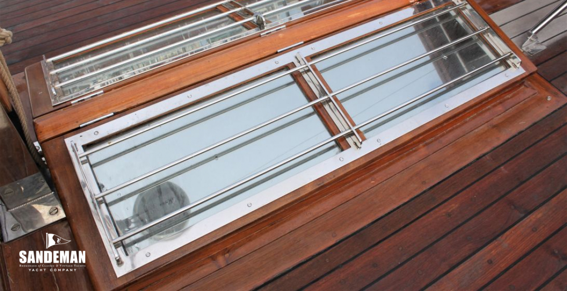 Saloon skylight