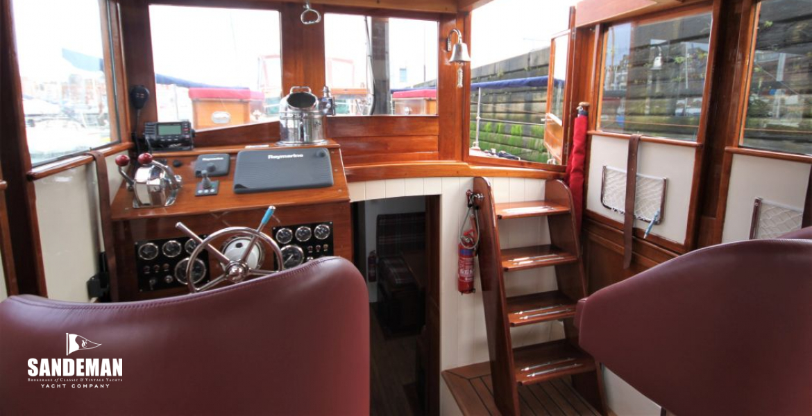 Wheelhouse view fwd