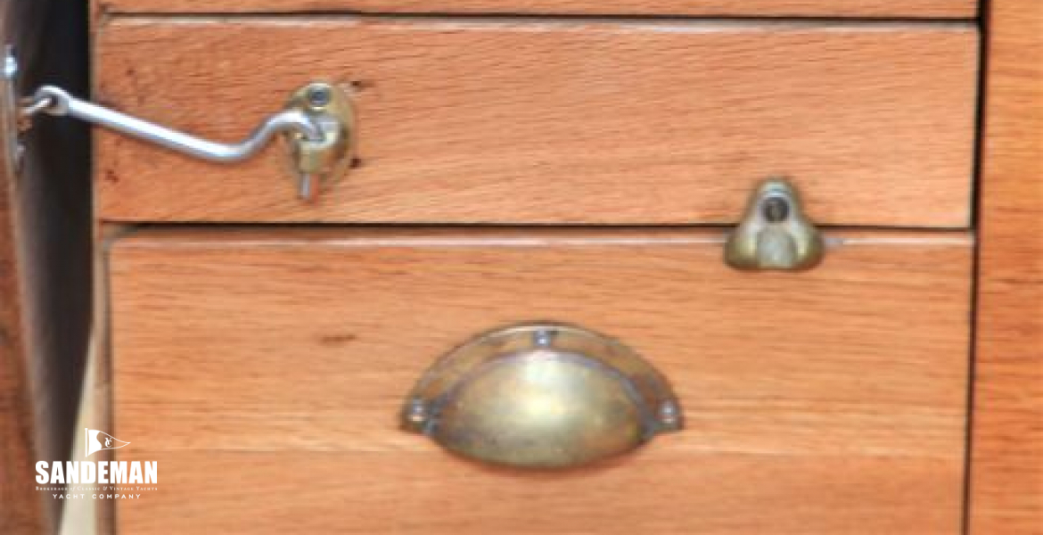 Saloon table detail