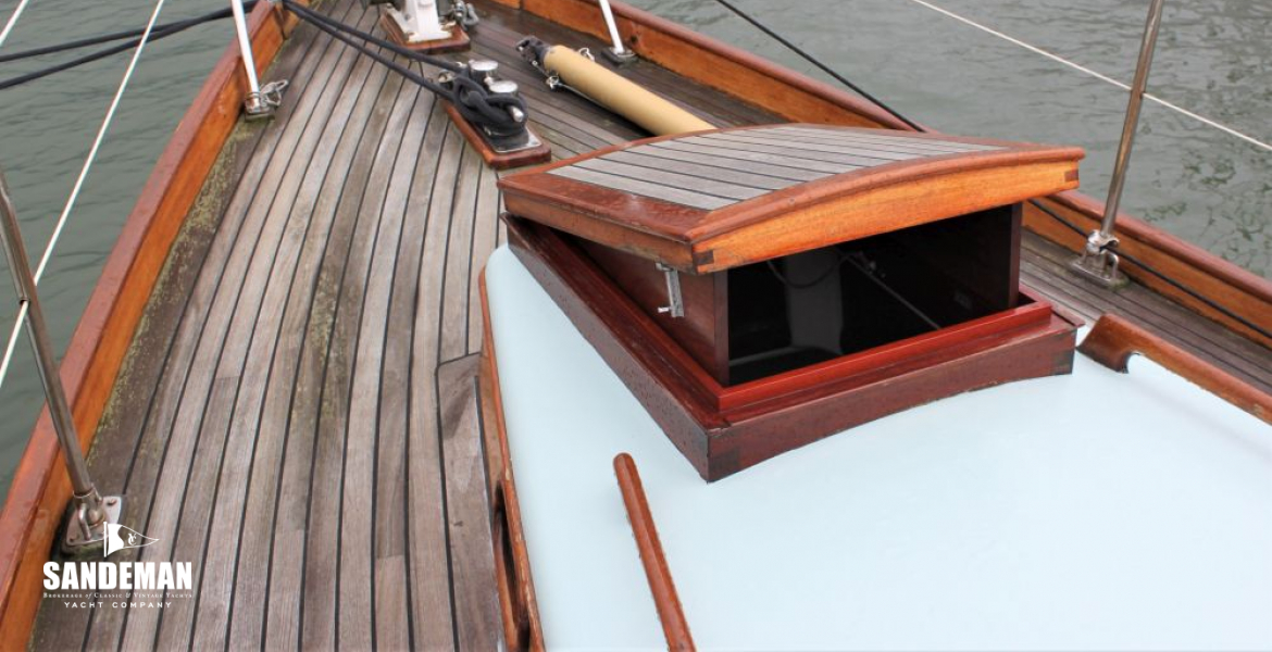 View fwd to foredeck