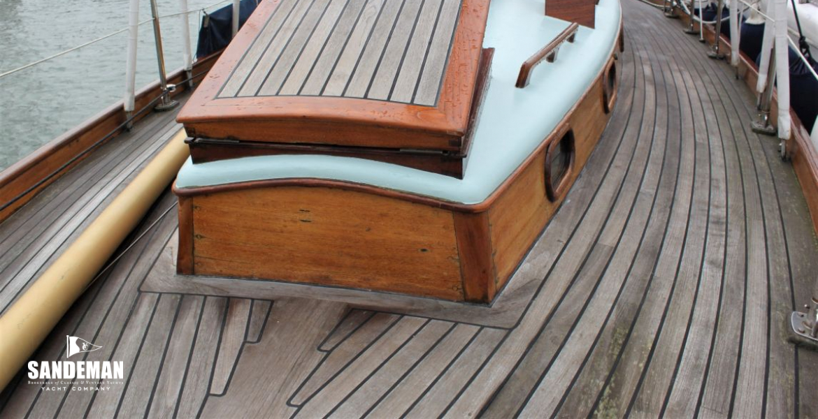 View aft from foredeck