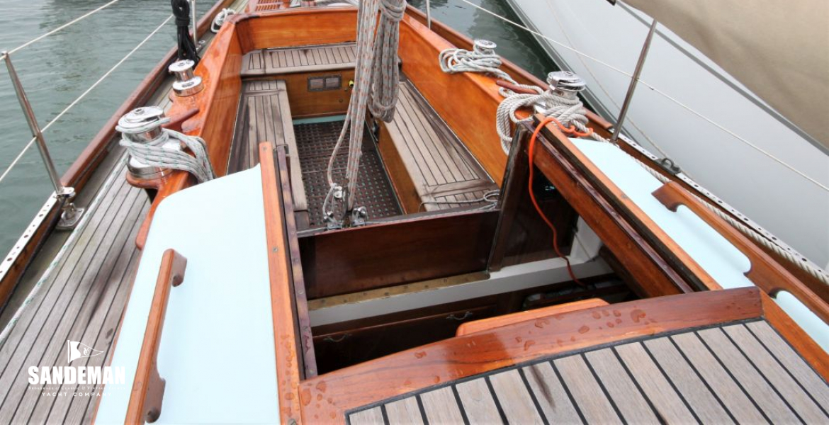 Companionway view aft to cockpit