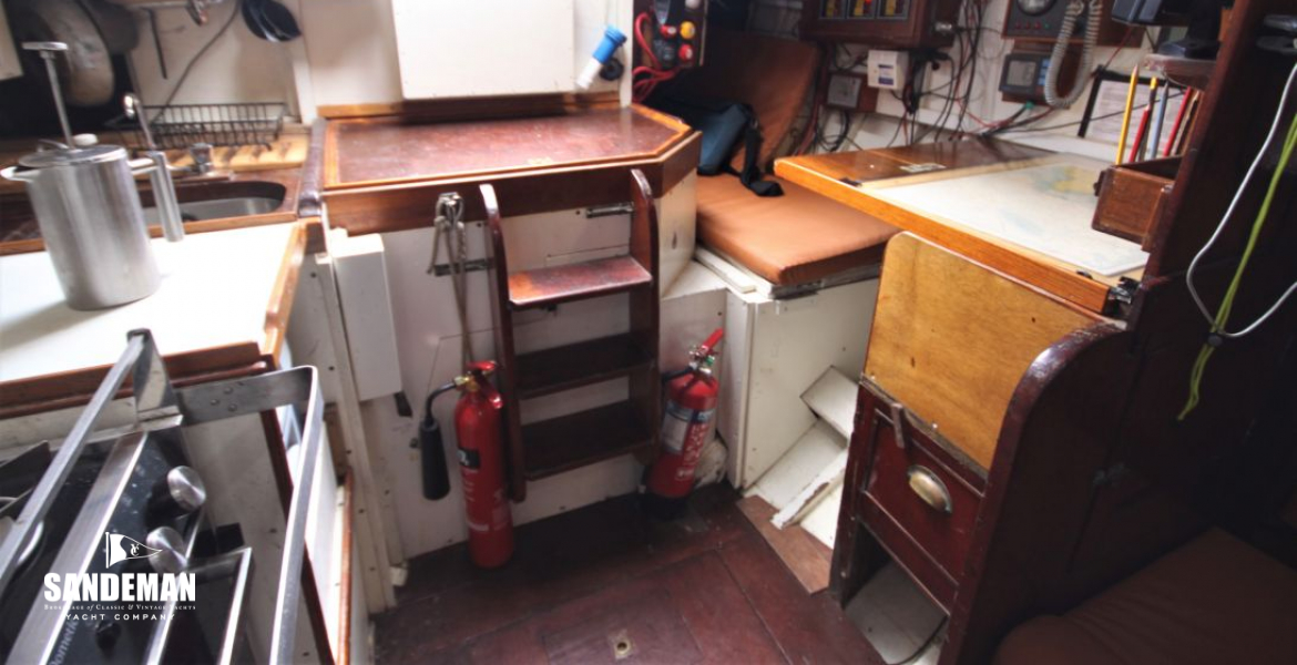 View aft to port from saloon