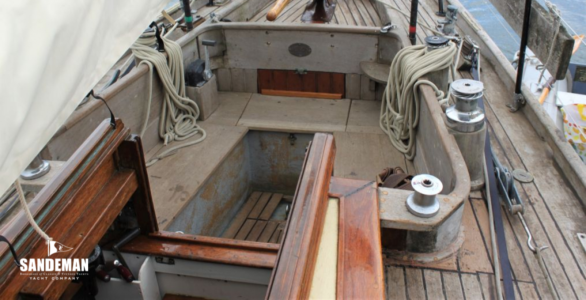 Cockpit view aft