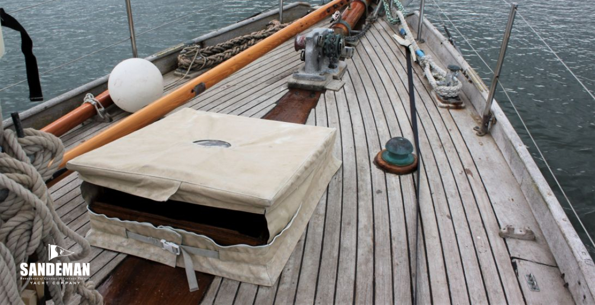 Forehatch cover