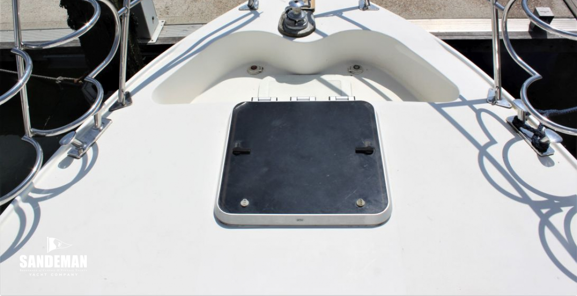 Foredeck view fwd